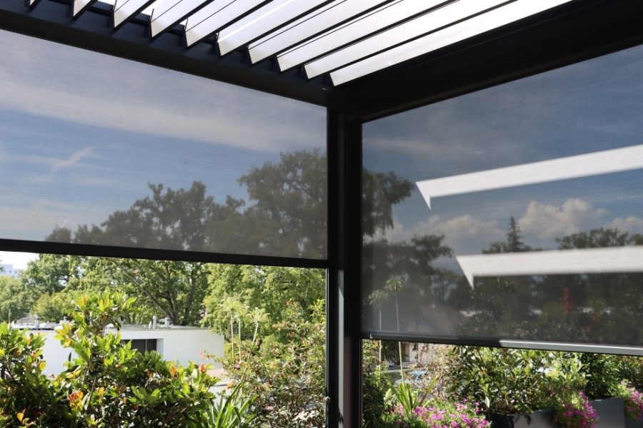 Options et accessoires pergola store screen